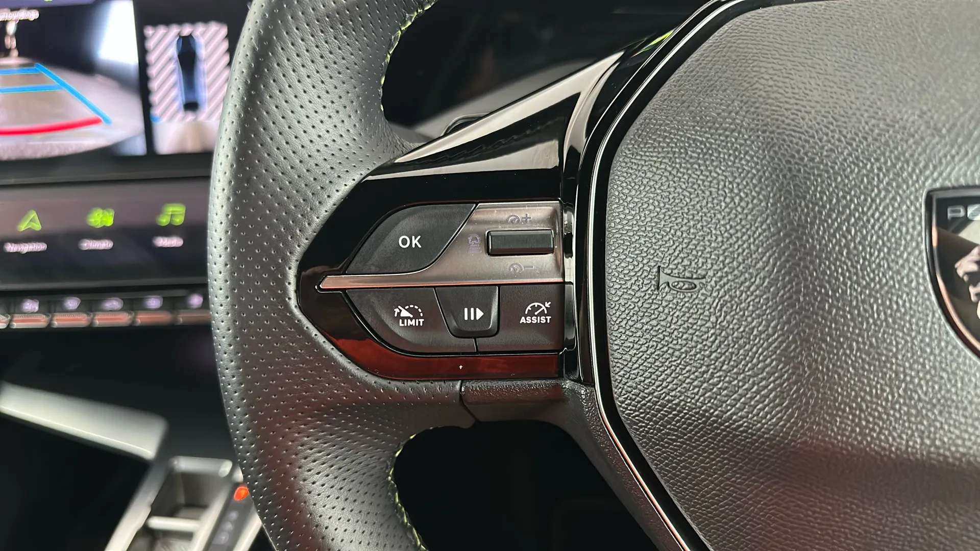 2024 PEUGEOT 408 2024 PEUGEOT 408