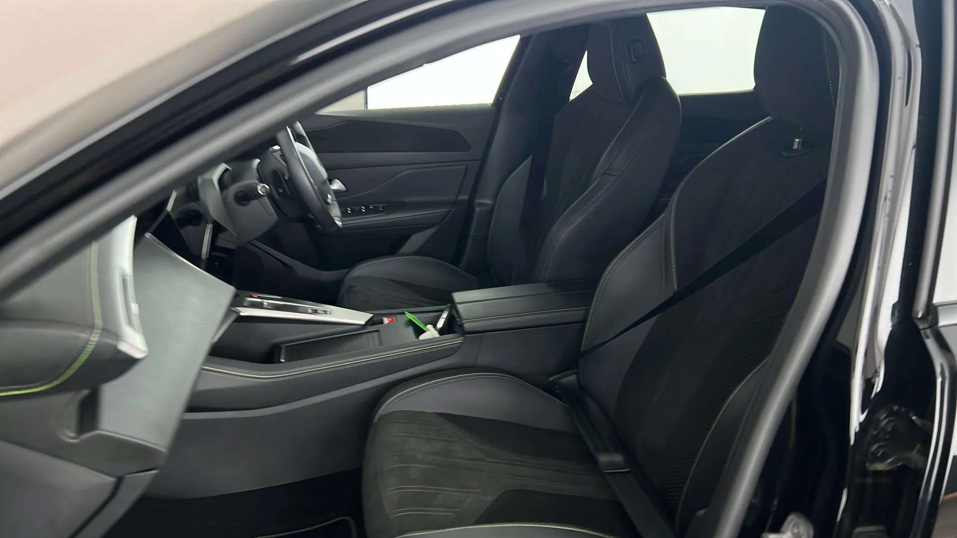 2024 PEUGEOT 408 2024 PEUGEOT 408