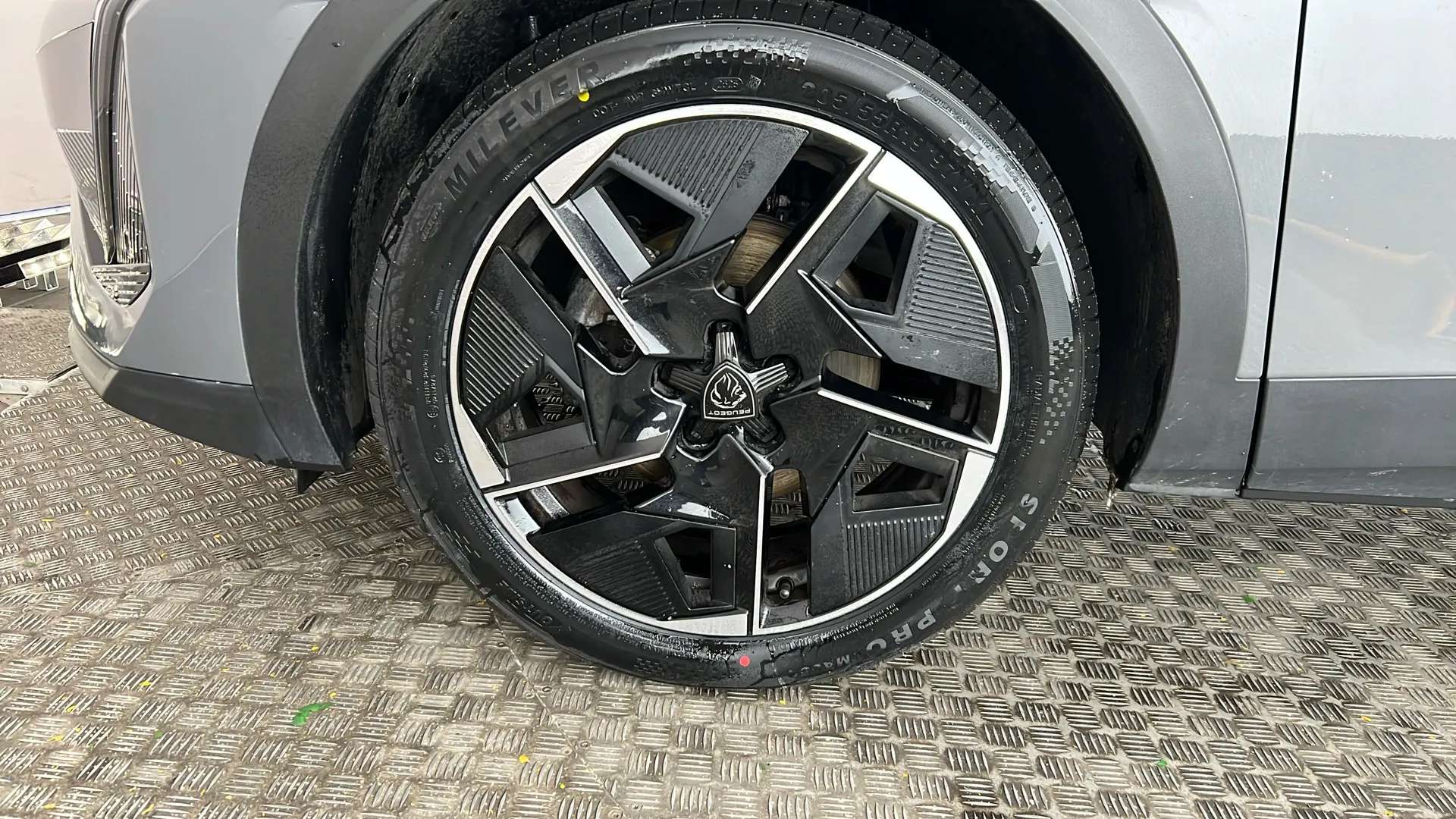 2024 PEUGEOT 408 2024 PEUGEOT 408