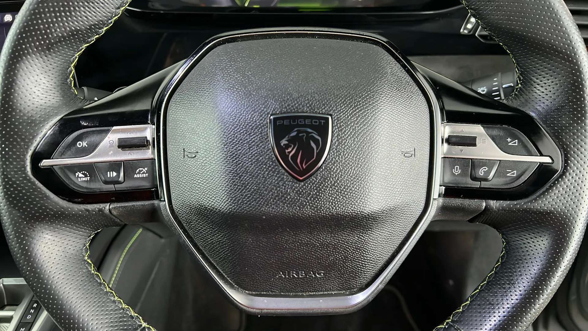 2024 PEUGEOT 408 2024 PEUGEOT 408