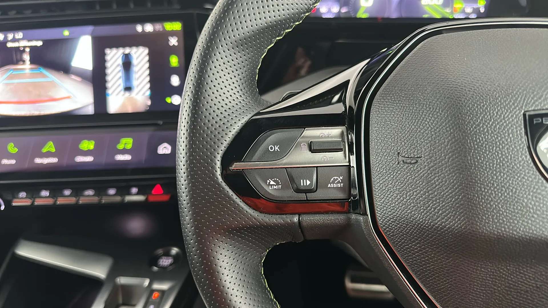 2024 PEUGEOT 408 2024 PEUGEOT 408