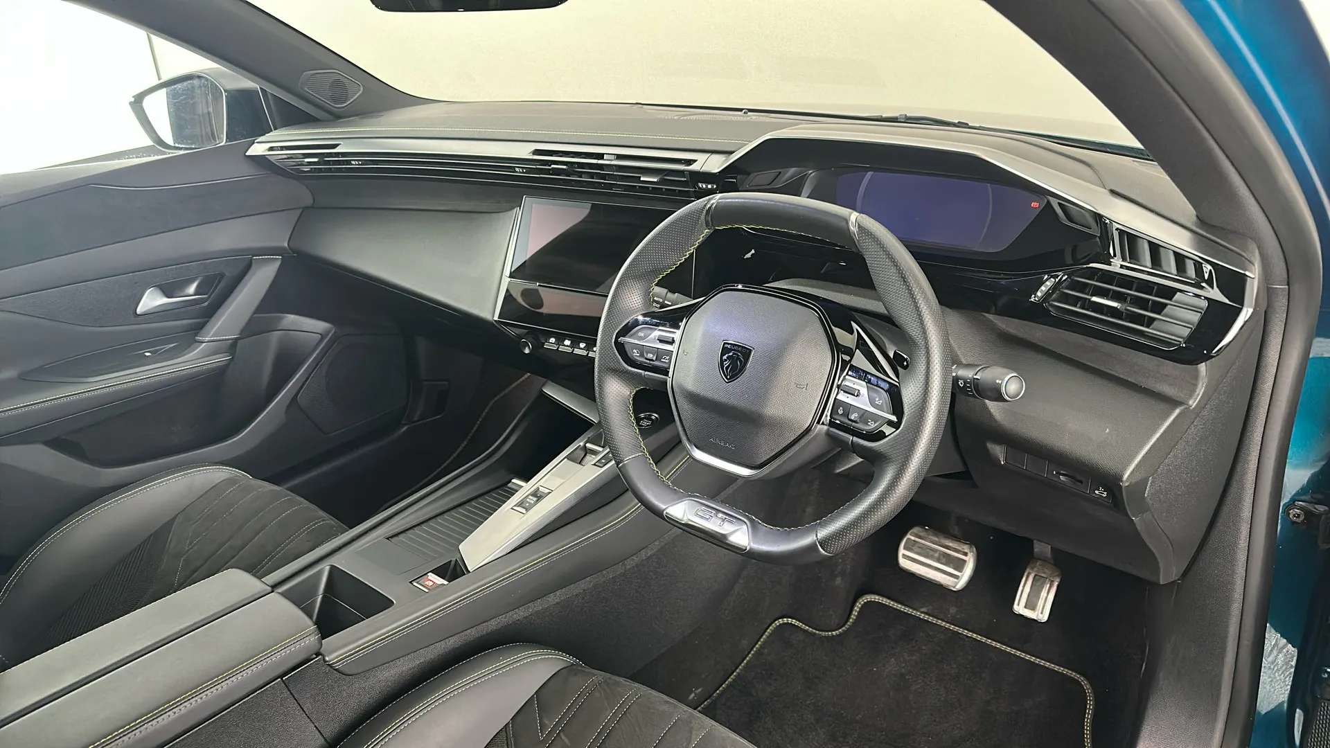 2024 PEUGEOT 408 2024 PEUGEOT 408