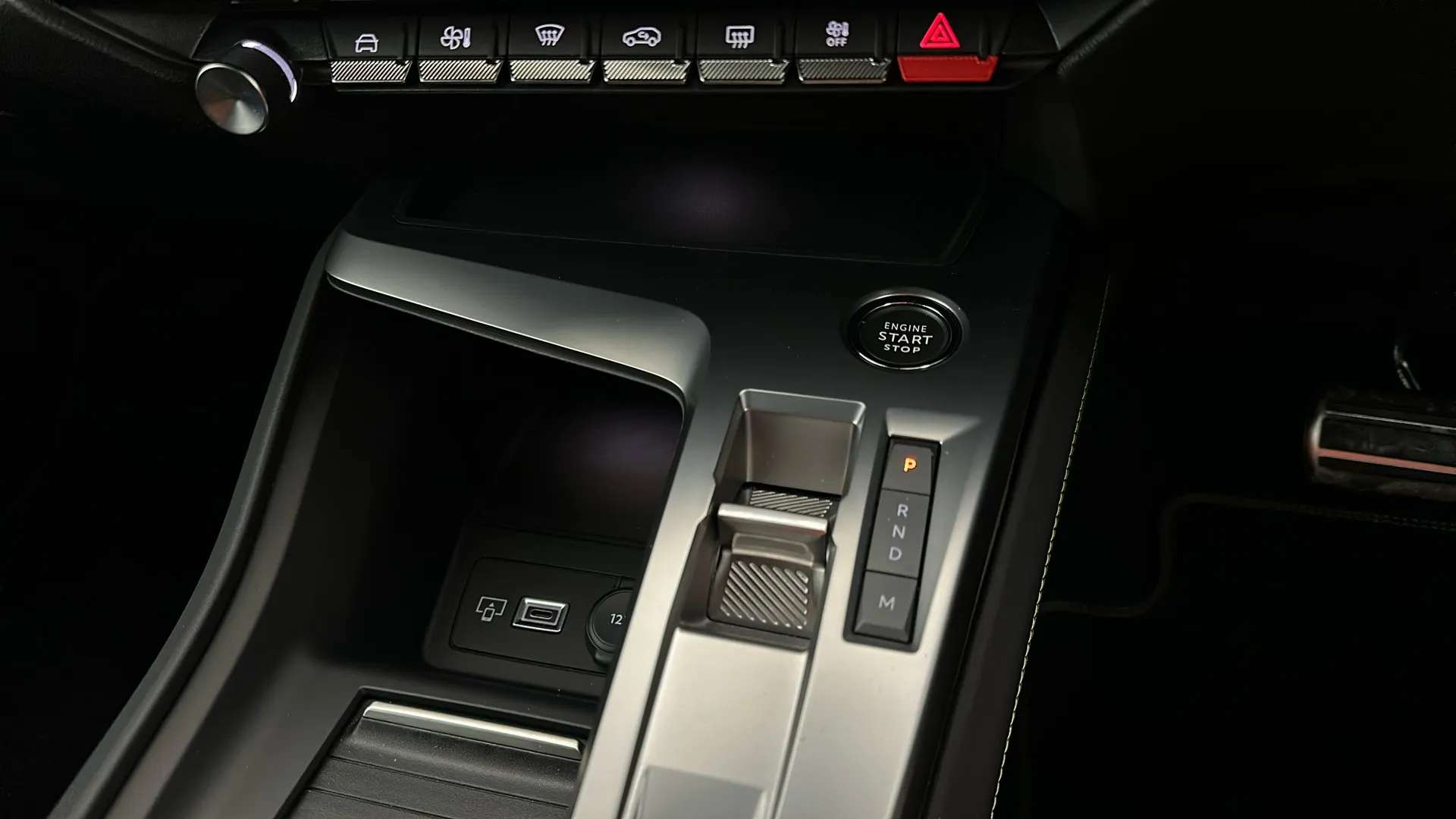 2024 PEUGEOT 408 2024 PEUGEOT 408