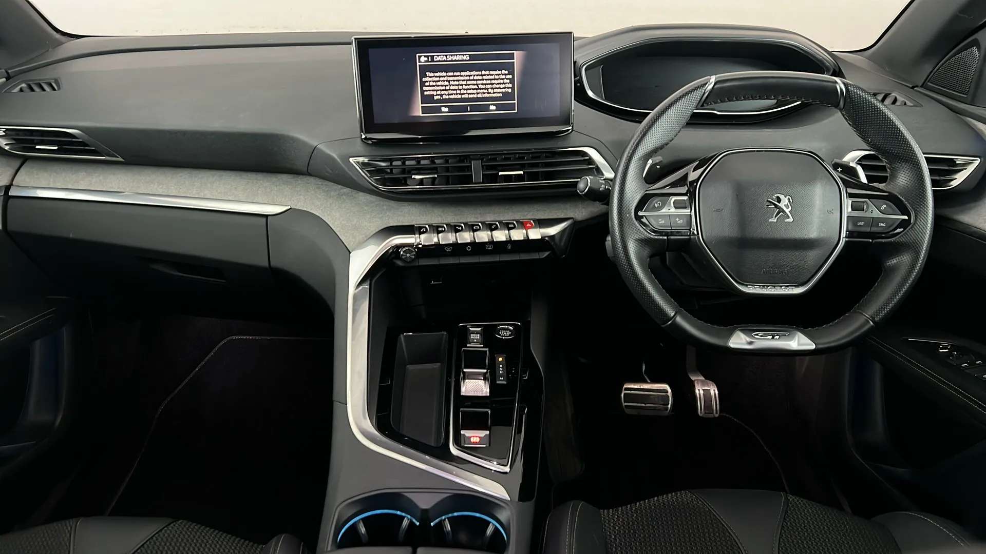 2023 PEUGEOT 3008 2023 PEUGEOT 3008