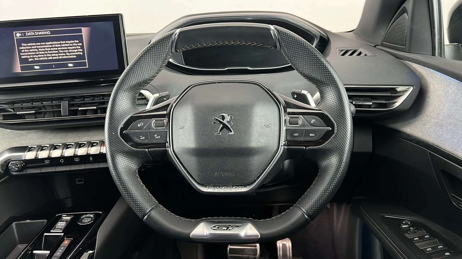 2023 PEUGEOT 3008 2023 PEUGEOT 3008