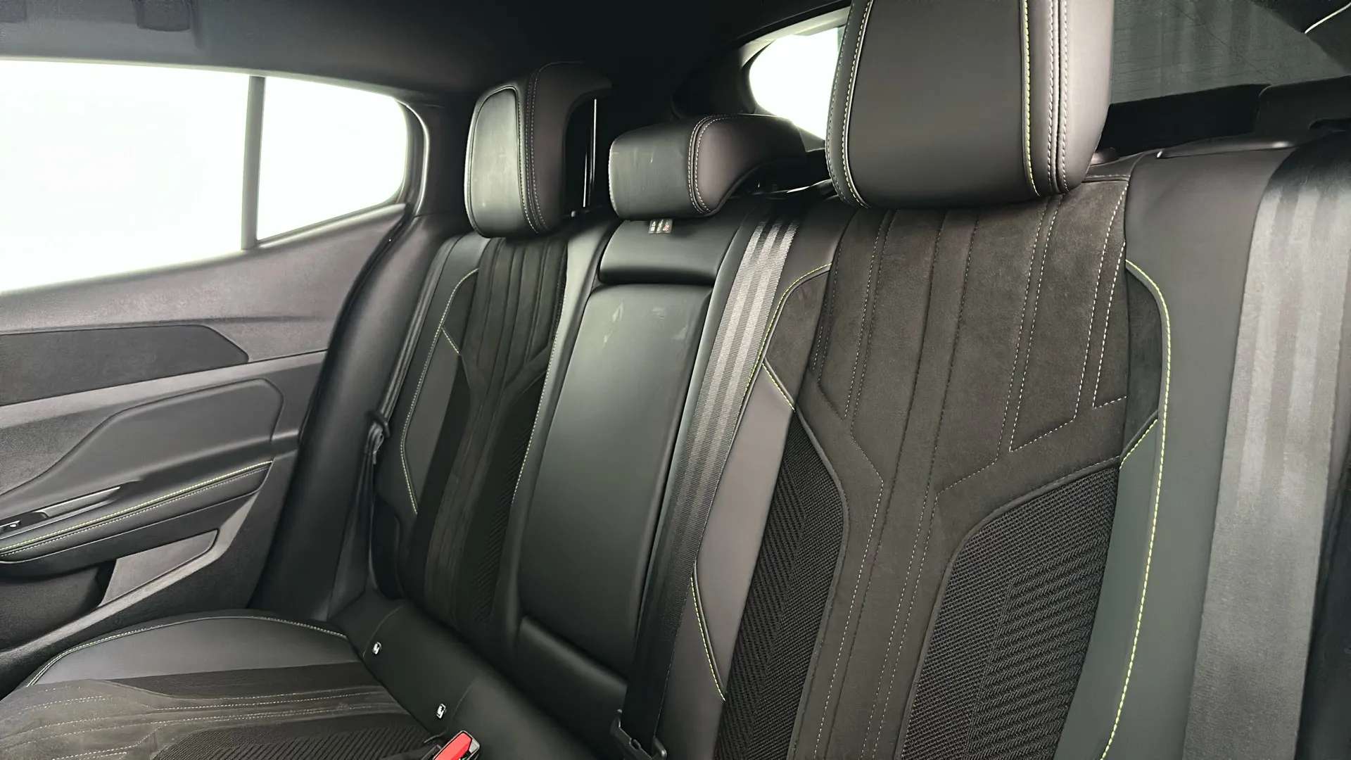 2024 PEUGEOT 408 2024 PEUGEOT 408