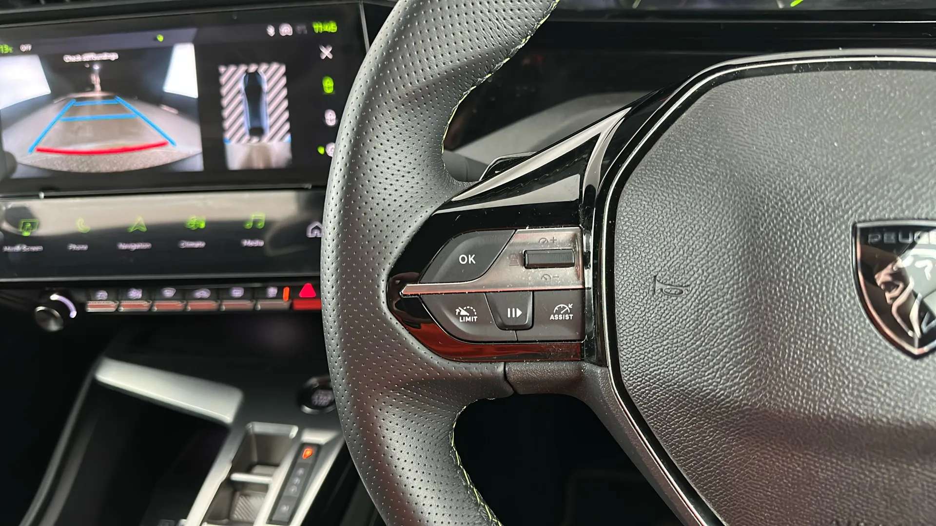 2024 PEUGEOT 408 2024 PEUGEOT 408