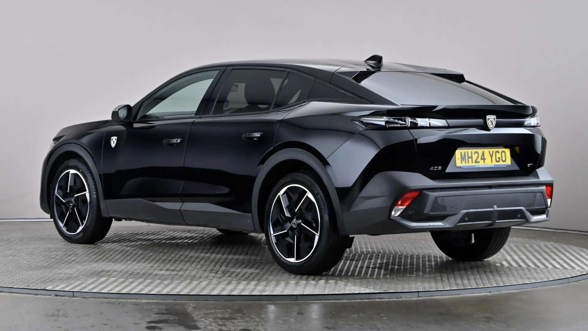 A 2024 PEUGEOT 408 1.2 PureTech GT EAT8 A 2024 PEUGEOT 408 1.2 PureTech GT EAT8