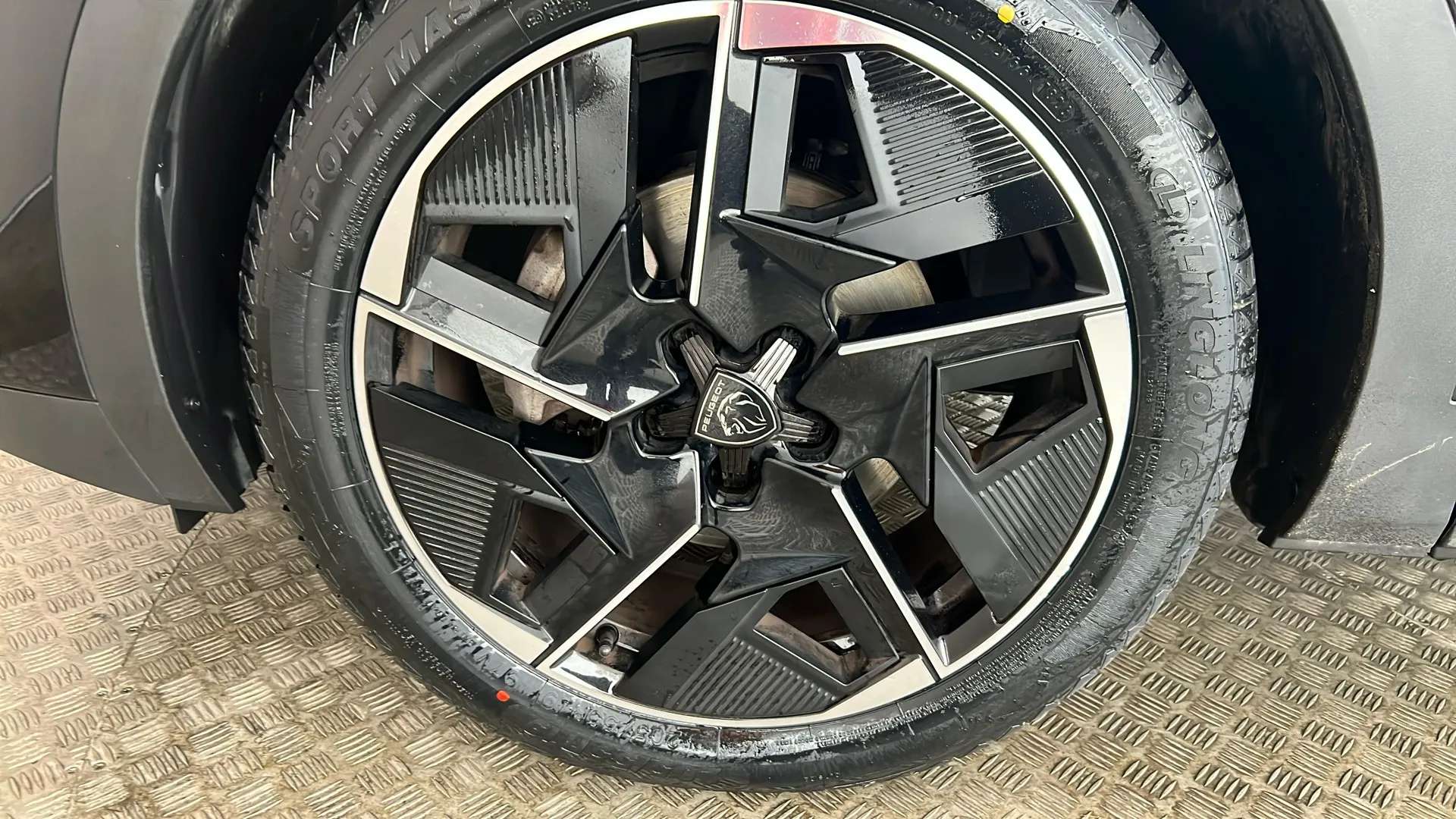 2024 PEUGEOT 408 2024 PEUGEOT 408