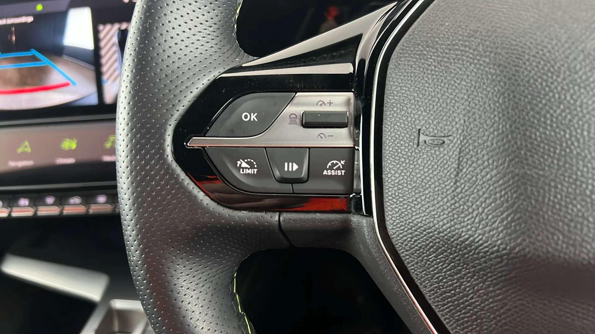 2024 PEUGEOT 408 2024 PEUGEOT 408