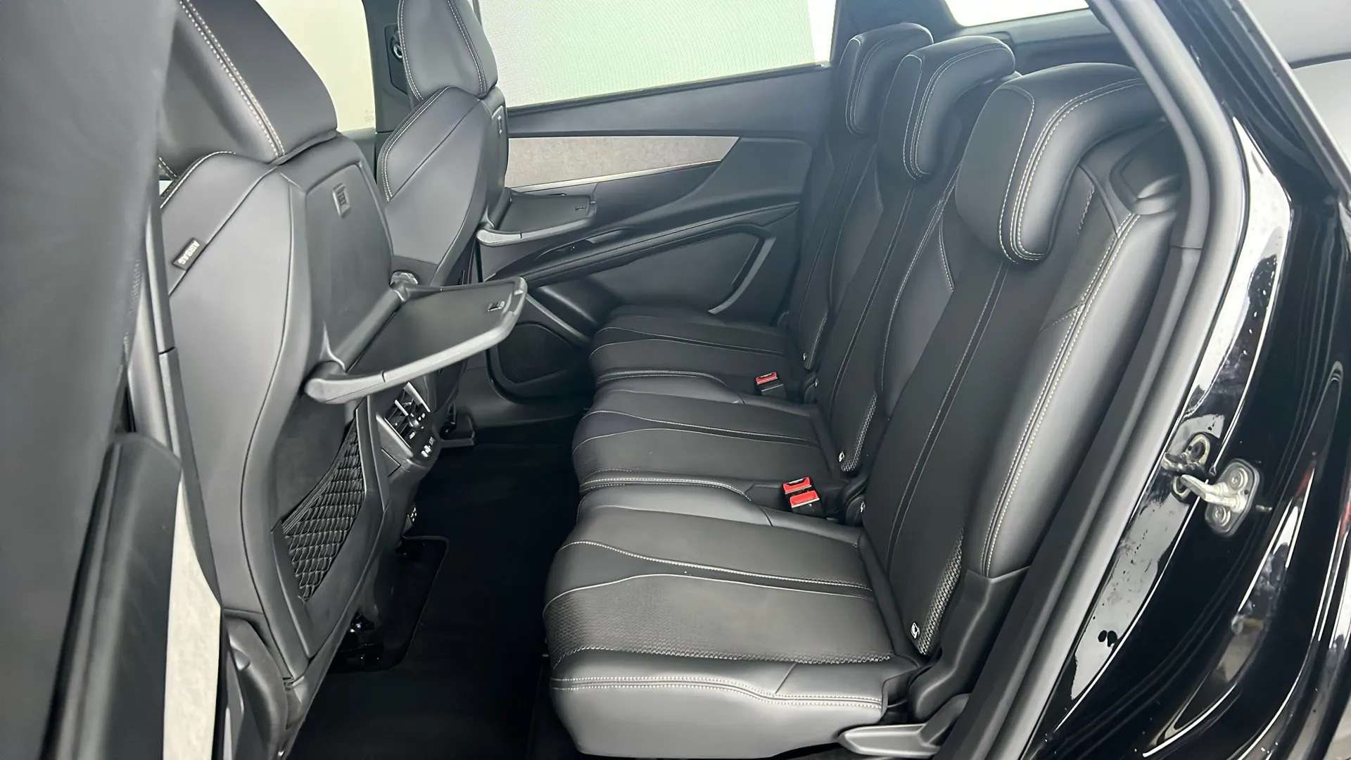 2023 PEUGEOT 5008 2023 PEUGEOT 5008