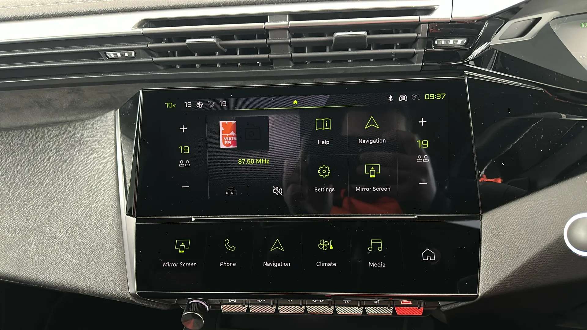 2024 PEUGEOT 408 2024 PEUGEOT 408