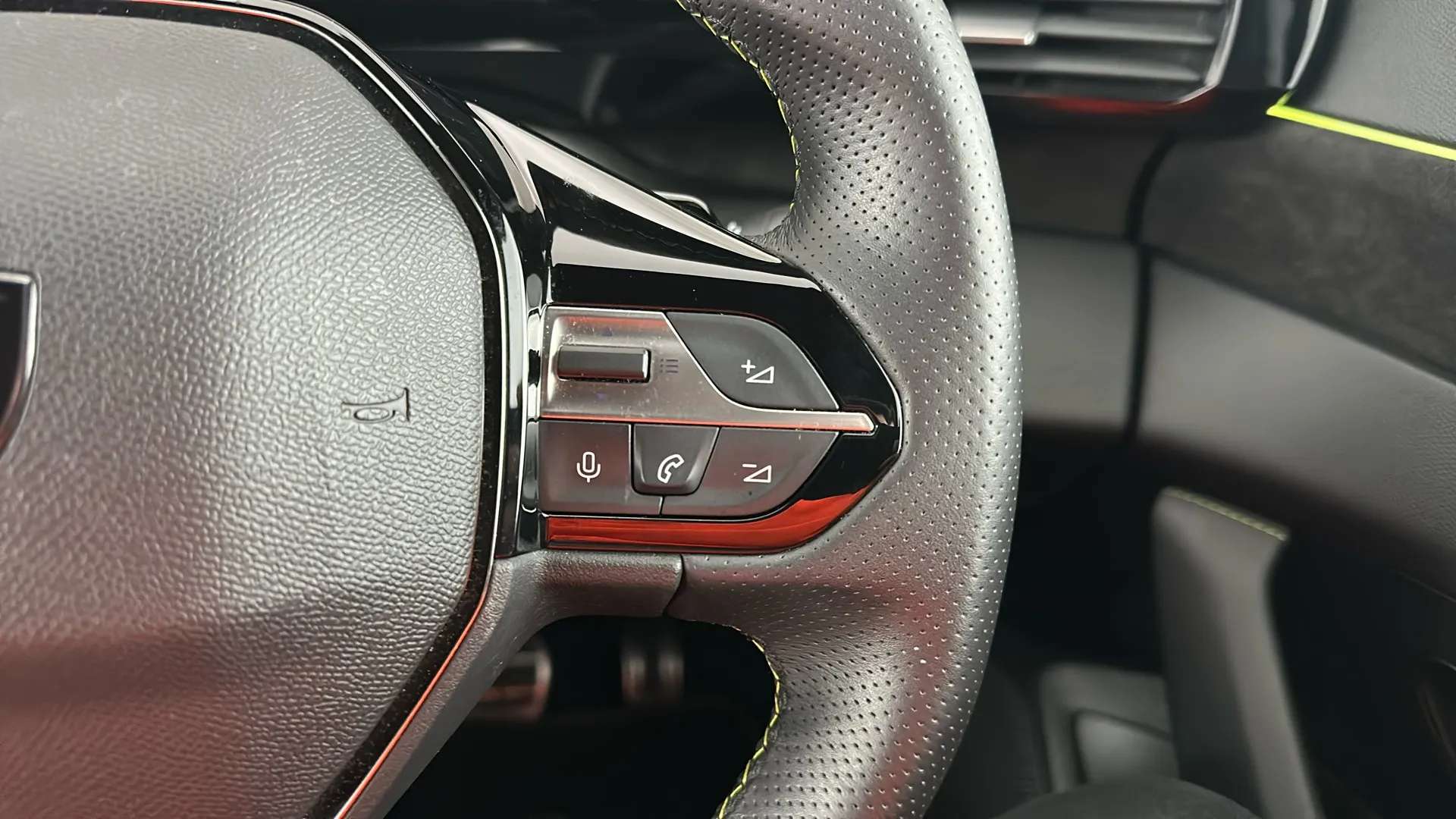 2024 PEUGEOT 408 2024 PEUGEOT 408