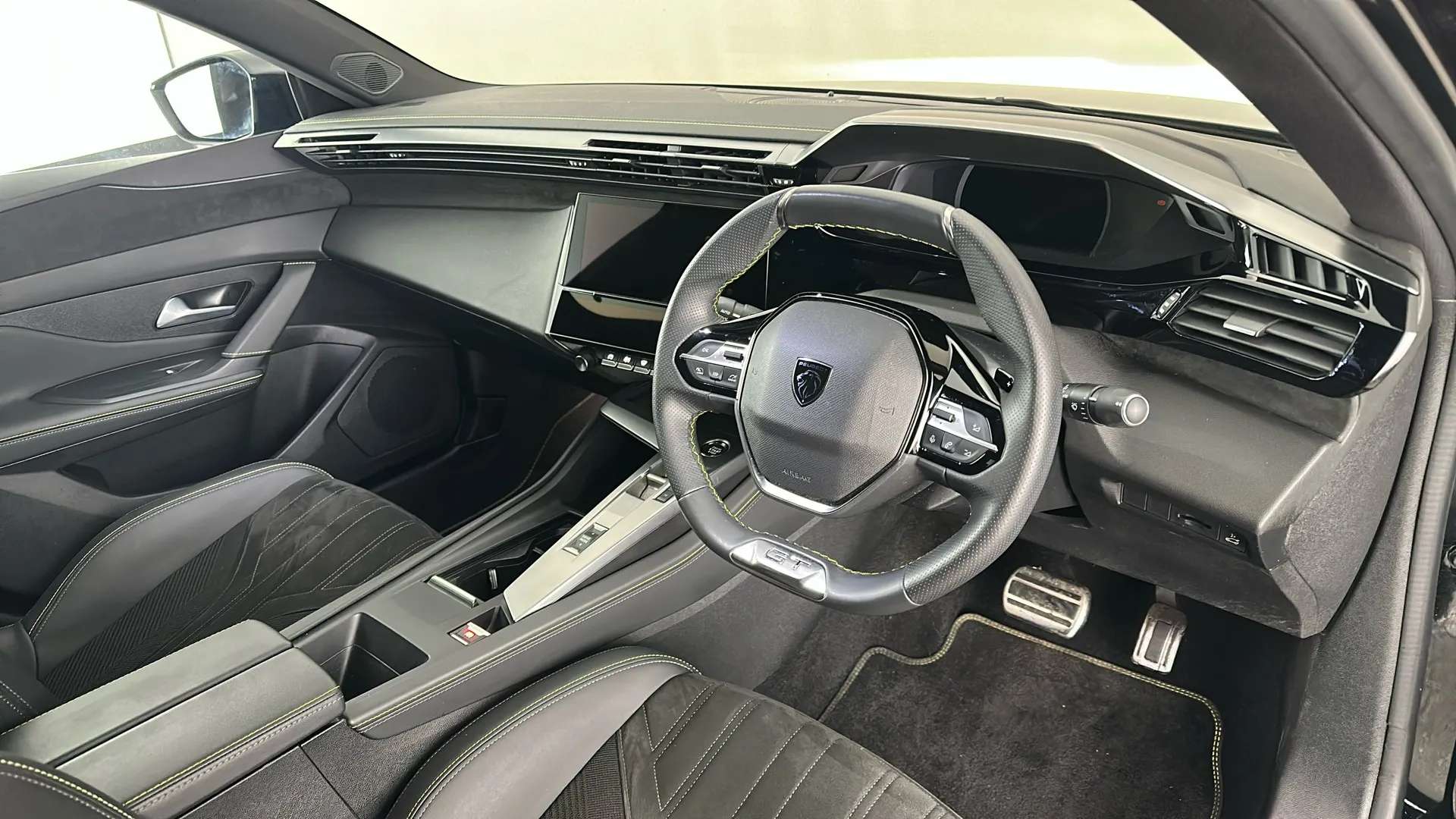 2024 PEUGEOT 408 2024 PEUGEOT 408