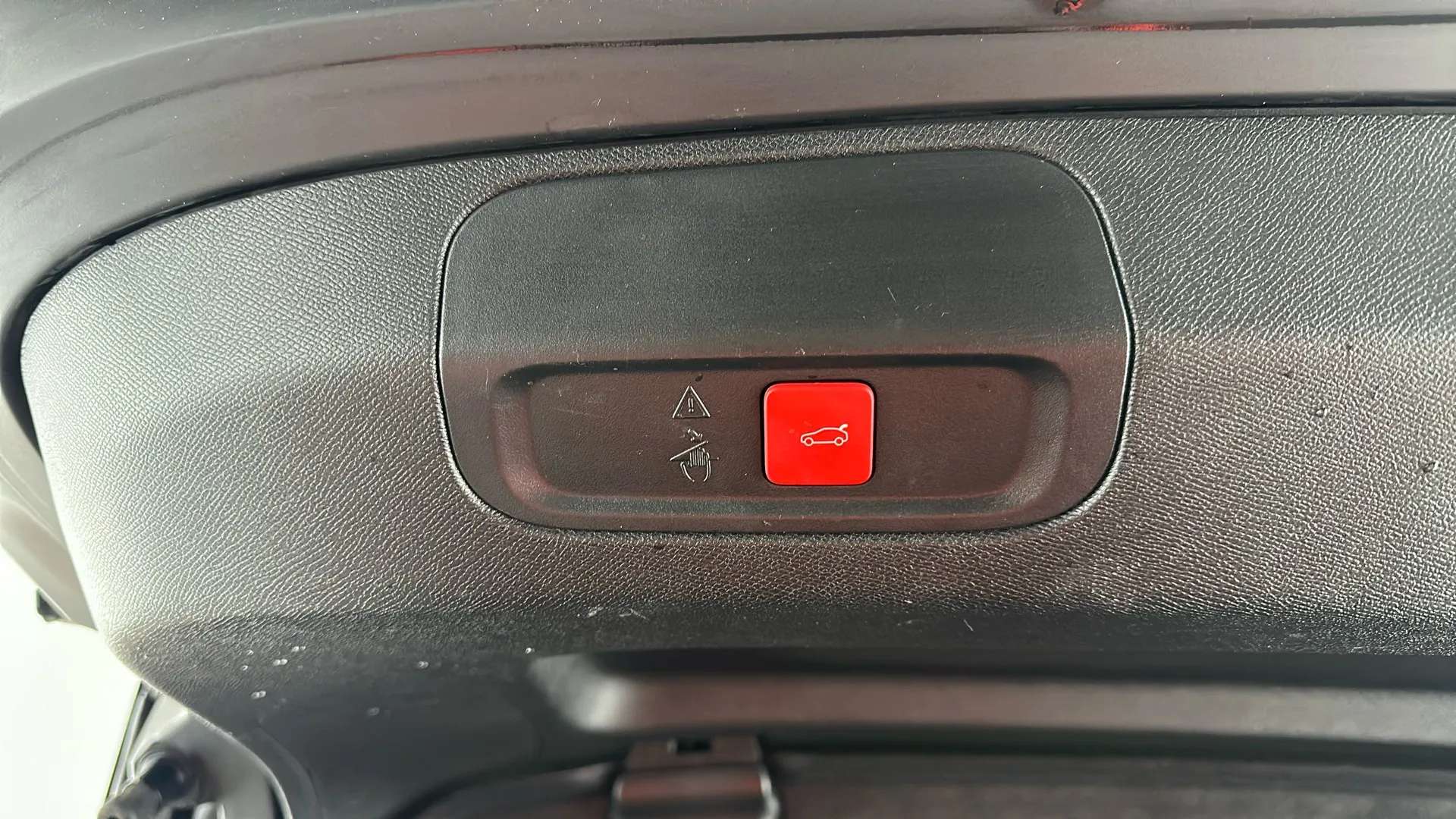 2024 PEUGEOT 408 2024 PEUGEOT 408