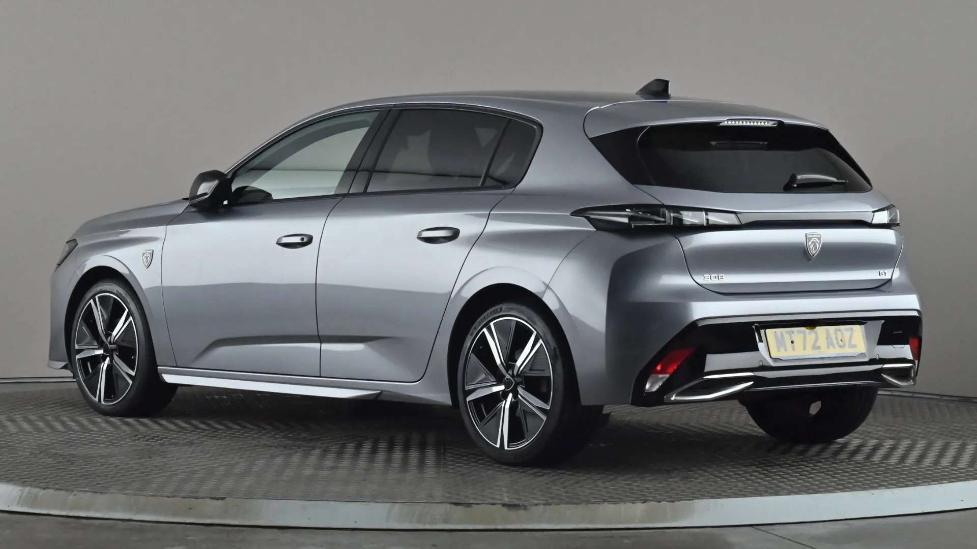 A 2022 PEUGEOT 308 1.2 PureTech GT EAT8 A 2022 PEUGEOT 308 1.2 PureTech GT EAT8