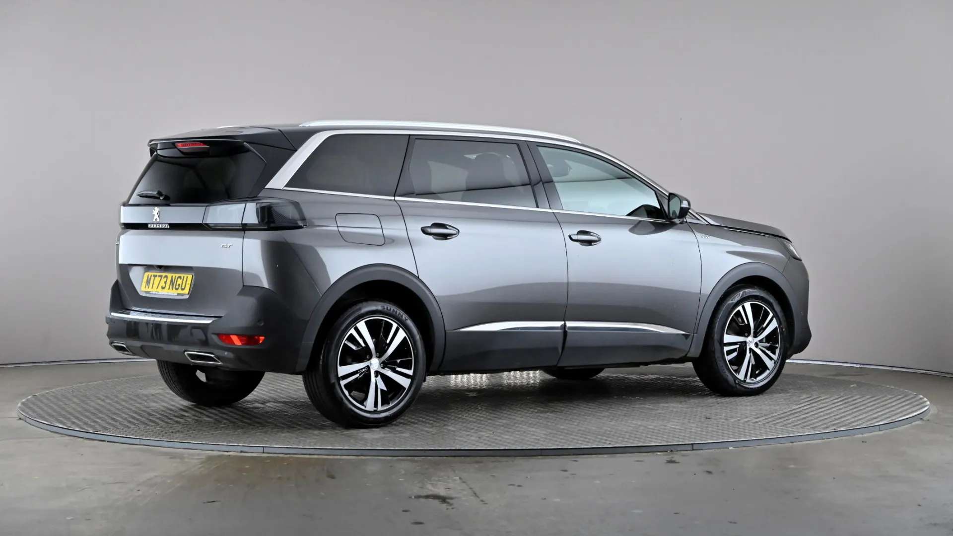 2023 PEUGEOT 5008 2023 PEUGEOT 5008