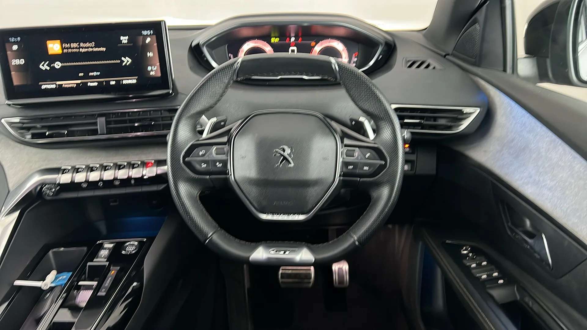 2023 PEUGEOT 5008 2023 PEUGEOT 5008