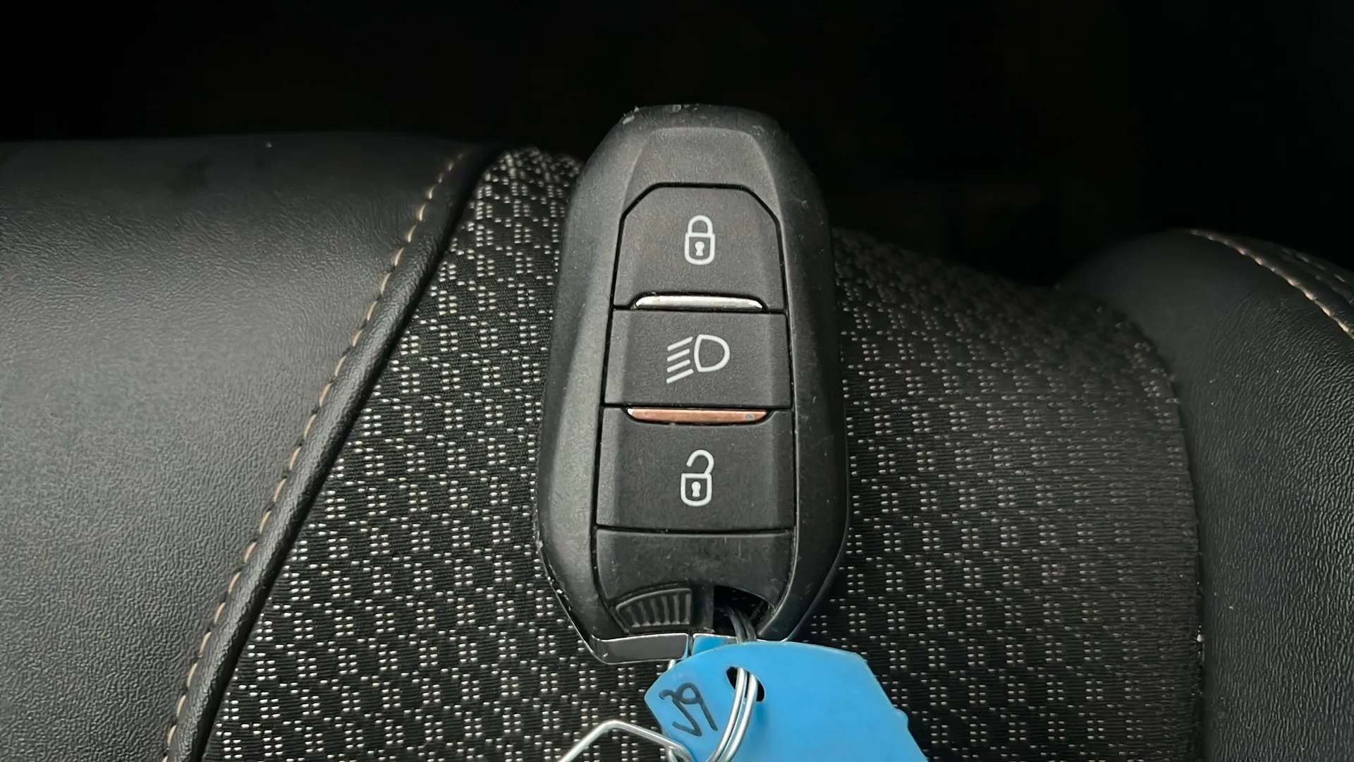 2023 PEUGEOT 5008 2023 PEUGEOT 5008