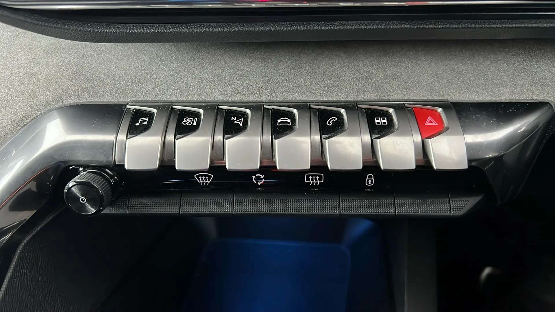 2023 PEUGEOT 5008 2023 PEUGEOT 5008