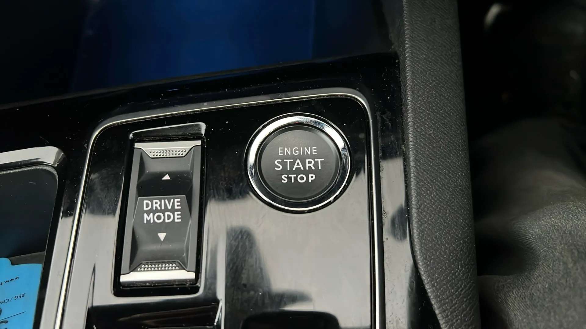 2023 PEUGEOT 5008 2023 PEUGEOT 5008