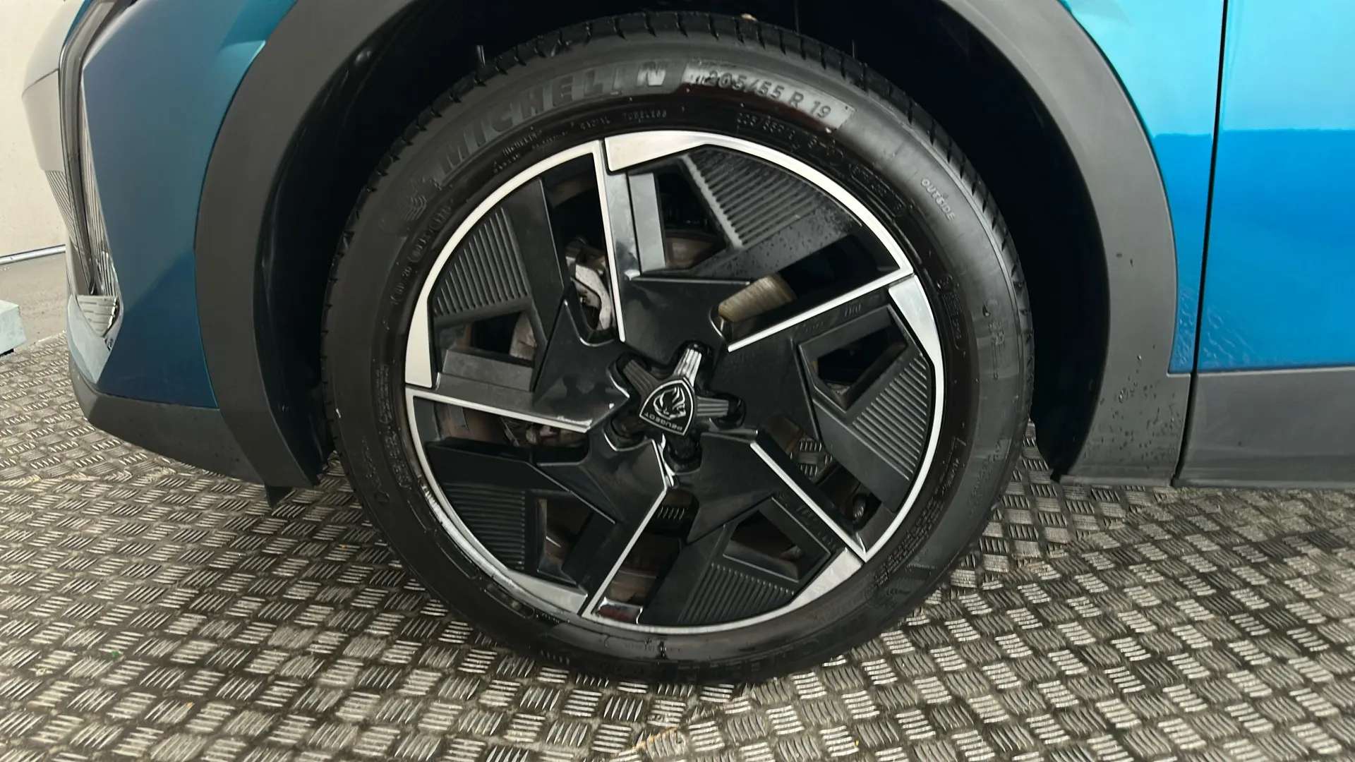 2024 PEUGEOT 408 2024 PEUGEOT 408