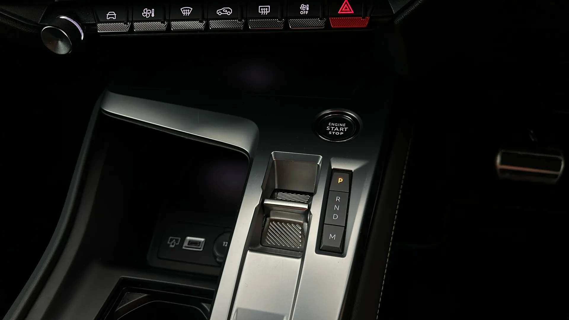 2024 PEUGEOT 408 2024 PEUGEOT 408