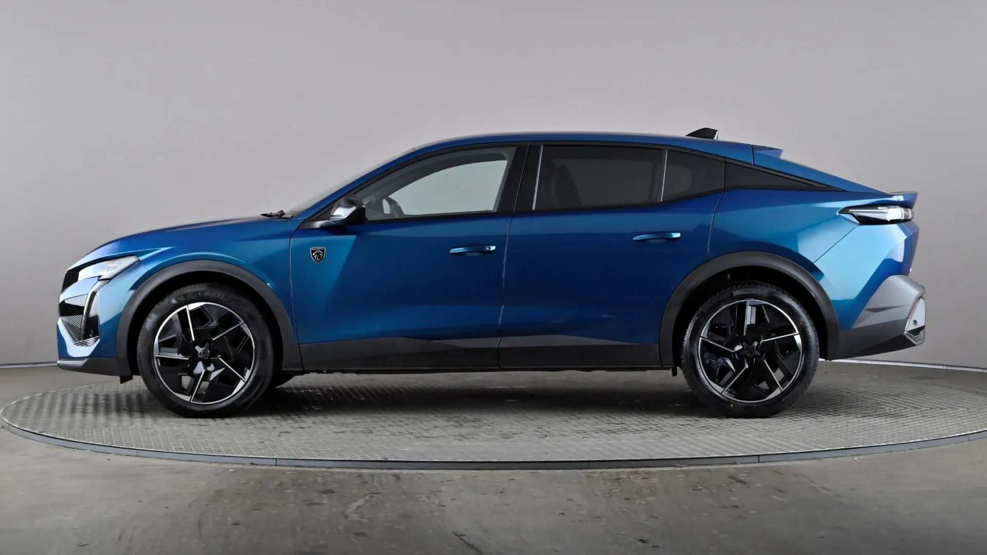 A 2024 PEUGEOT 408 1.2 PureTech GT EAT8 A 2024 PEUGEOT 408 1.2 PureTech GT EAT8