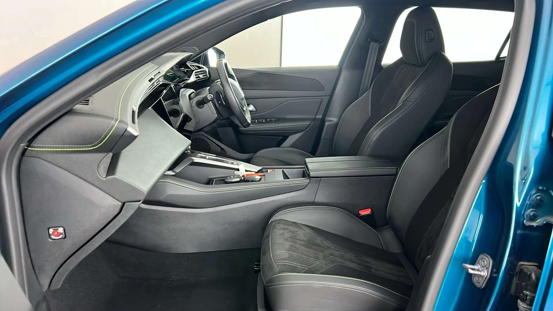 2024 PEUGEOT 408 2024 PEUGEOT 408