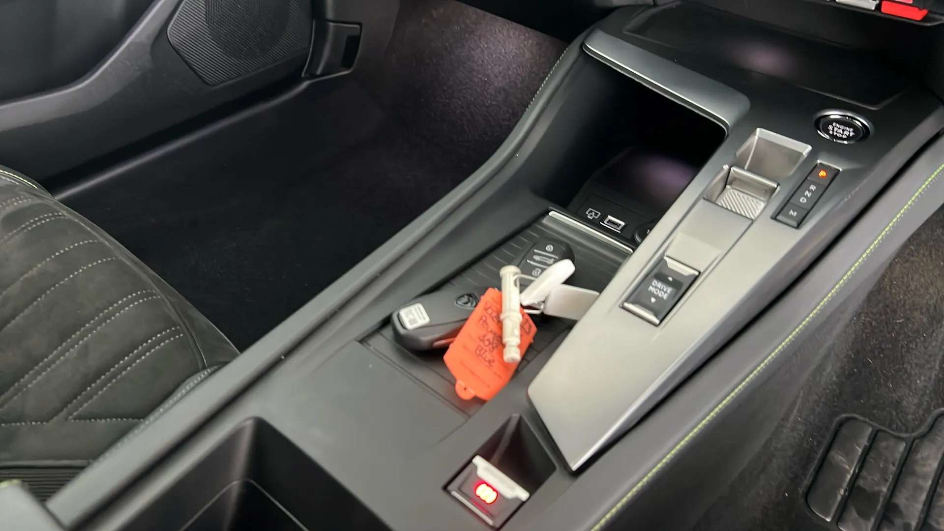 2024 PEUGEOT 408 2024 PEUGEOT 408