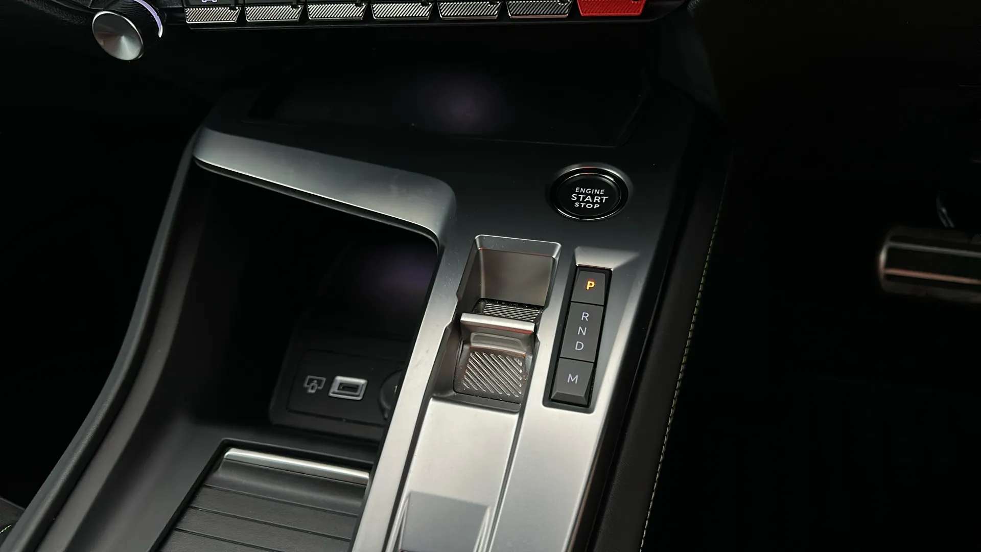 2024 PEUGEOT 408 2024 PEUGEOT 408
