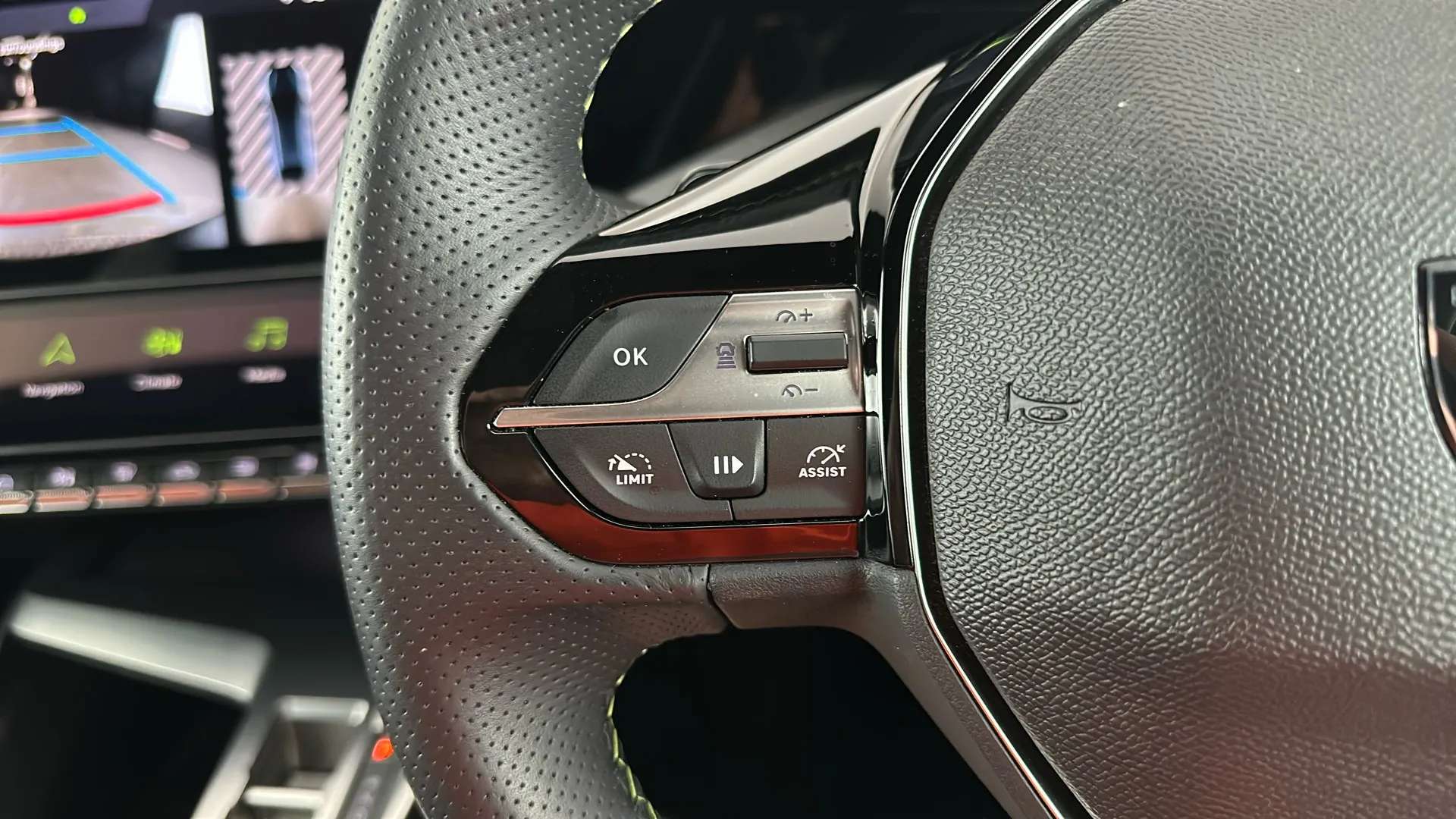 2024 PEUGEOT 408 2024 PEUGEOT 408