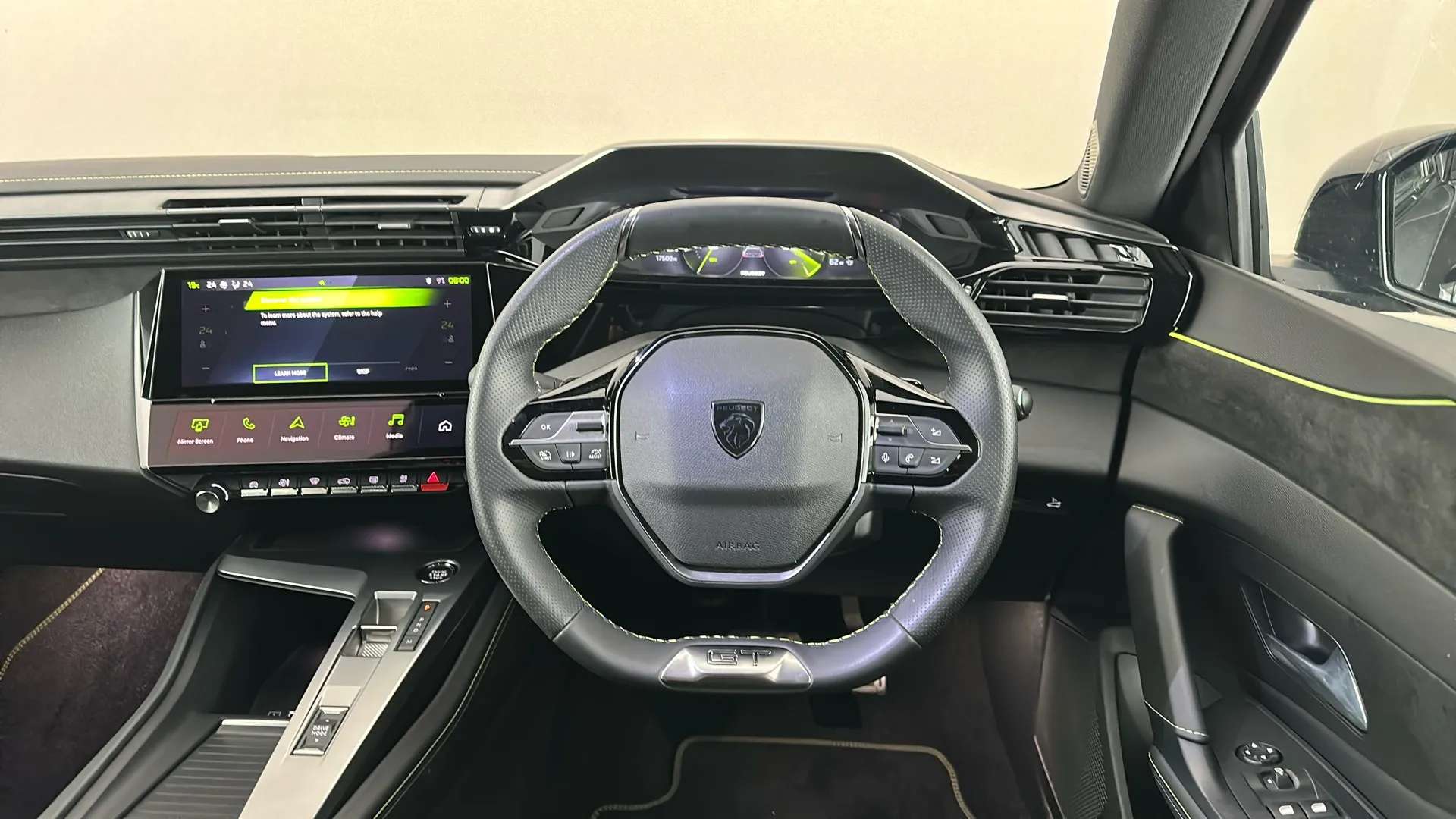 2024 PEUGEOT 408 2024 PEUGEOT 408