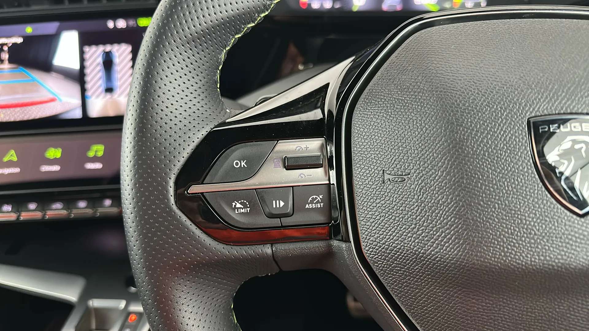 2024 PEUGEOT 408 2024 PEUGEOT 408