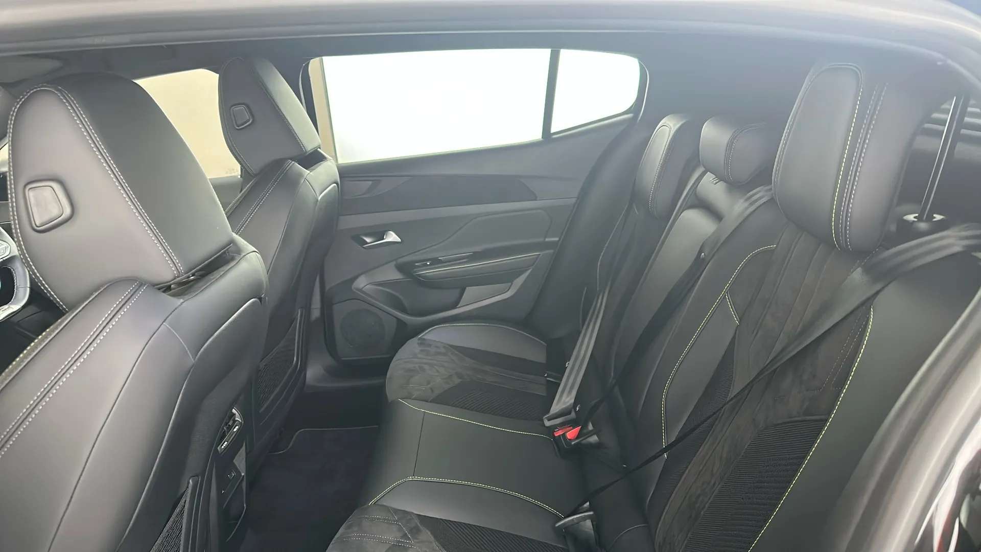 2024 PEUGEOT 408 2024 PEUGEOT 408