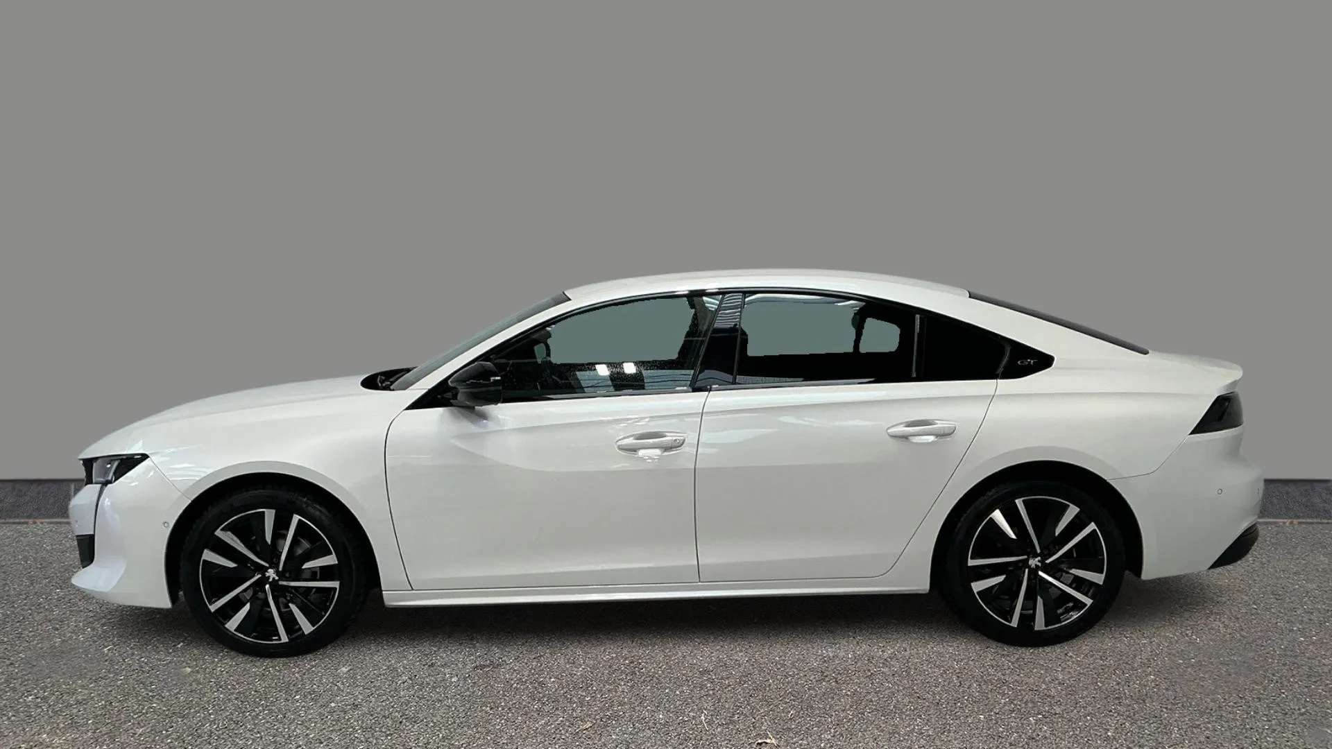 A 2022 PEUGEOT 508 1.2 PureTech GT EAT8 A 2022 PEUGEOT 508 1.2 PureTech GT EAT8