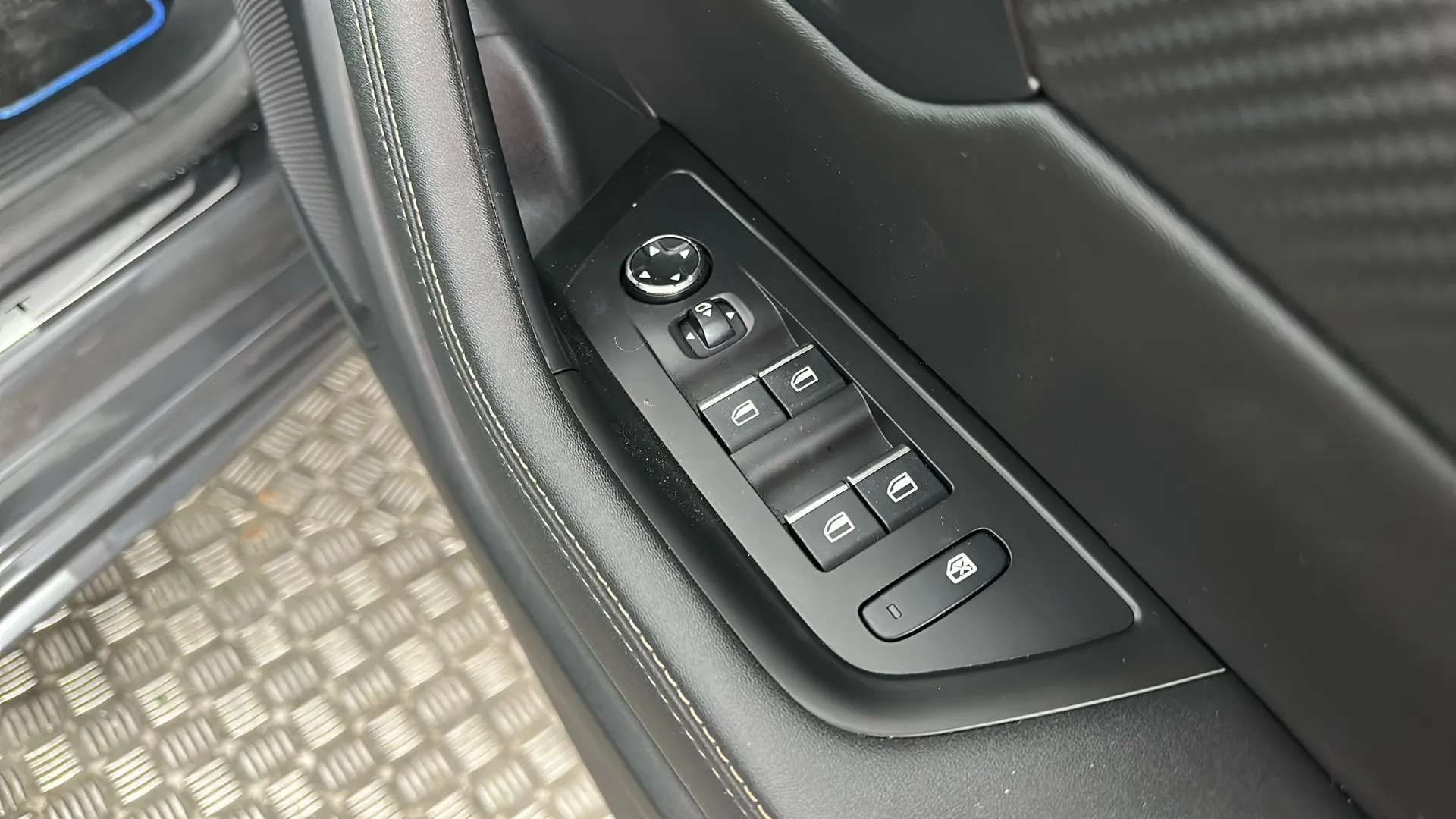 2023 PEUGEOT 508 2023 PEUGEOT 508