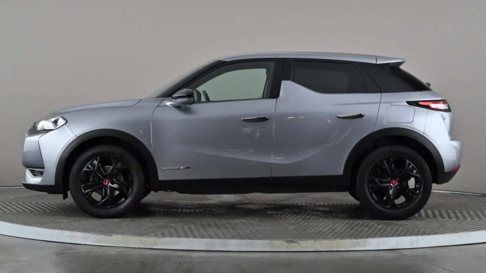 A 2020 DS DS 3 1.2 PureTech Performance Line A 2020 DS DS 3 1.2 PureTech Performance Line