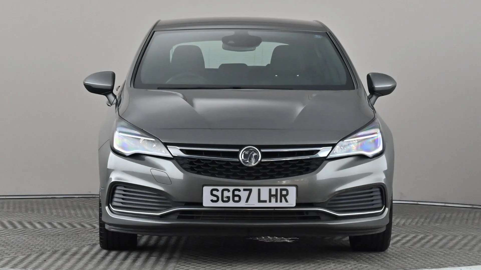 A 2017 VAUXHALL ASTRA 1.4T 16V 150 SRi Vx-line Nav A 2017 VAUXHALL ASTRA 1.4T 16V 150 SRi Vx-line Nav