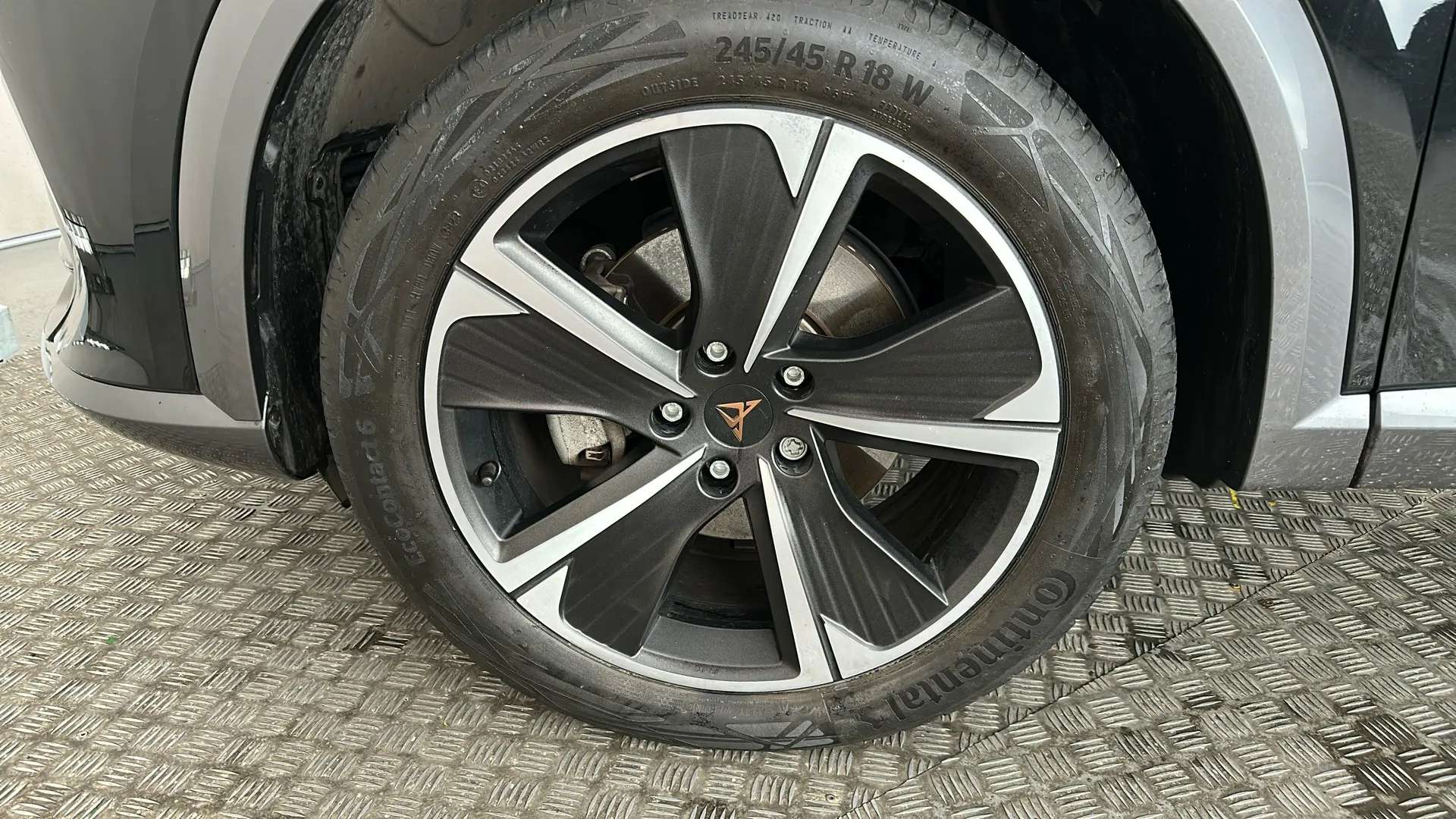 2024 CUPRA FORMENTOR 2024 CUPRA FORMENTOR