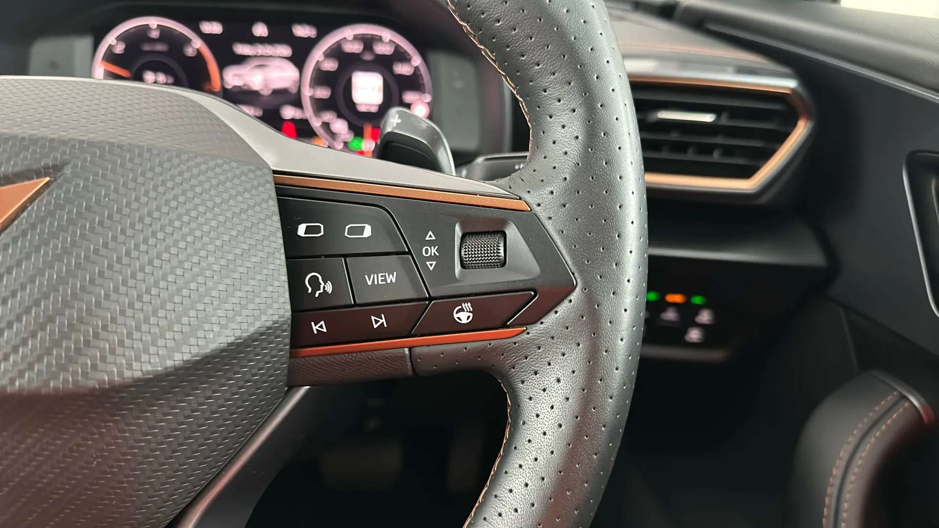 2024 CUPRA FORMENTOR 2024 CUPRA FORMENTOR