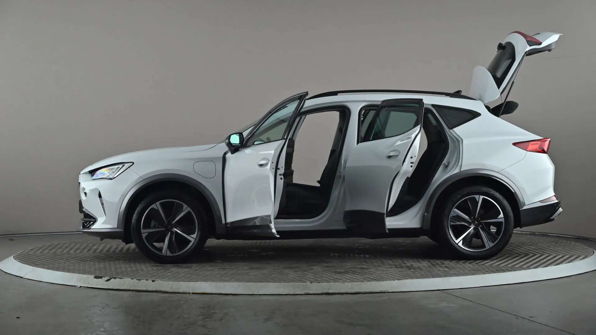 2024 CUPRA FORMENTOR 2024 CUPRA FORMENTOR