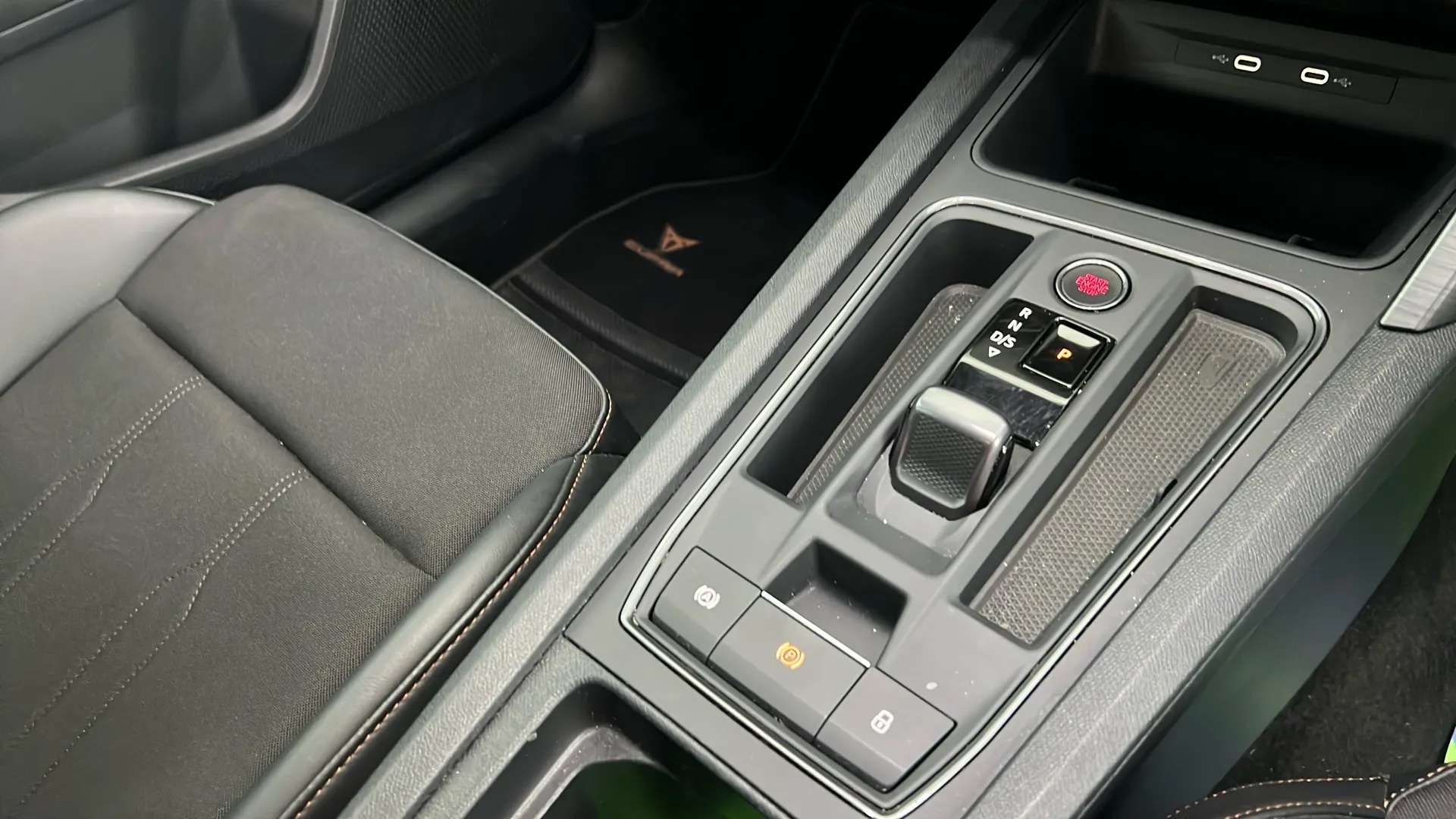 2024 CUPRA FORMENTOR 2024 CUPRA FORMENTOR
