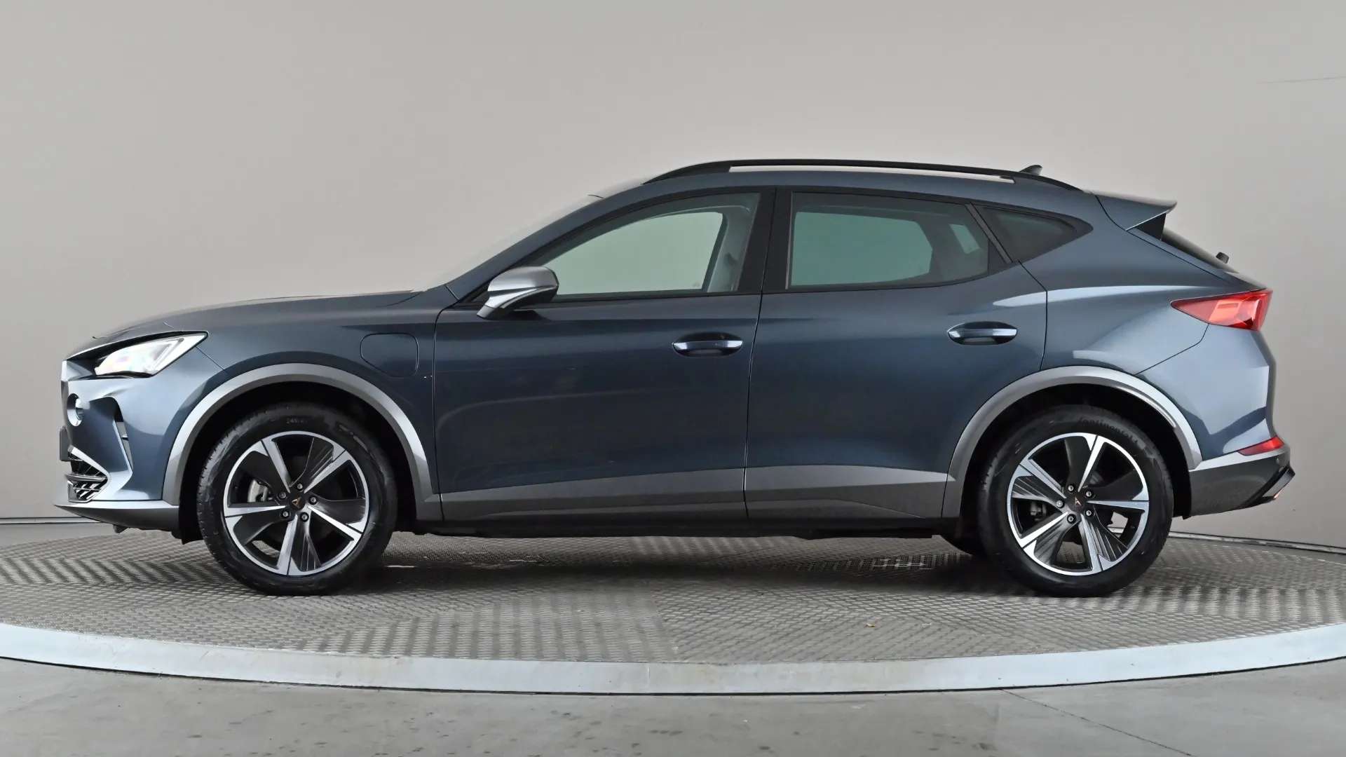 A 2024 CUPRA FORMENTOR 1.4 eHybrid 204 V1 DSG A 2024 CUPRA FORMENTOR 1.4 eHybrid 204 V1 DSG