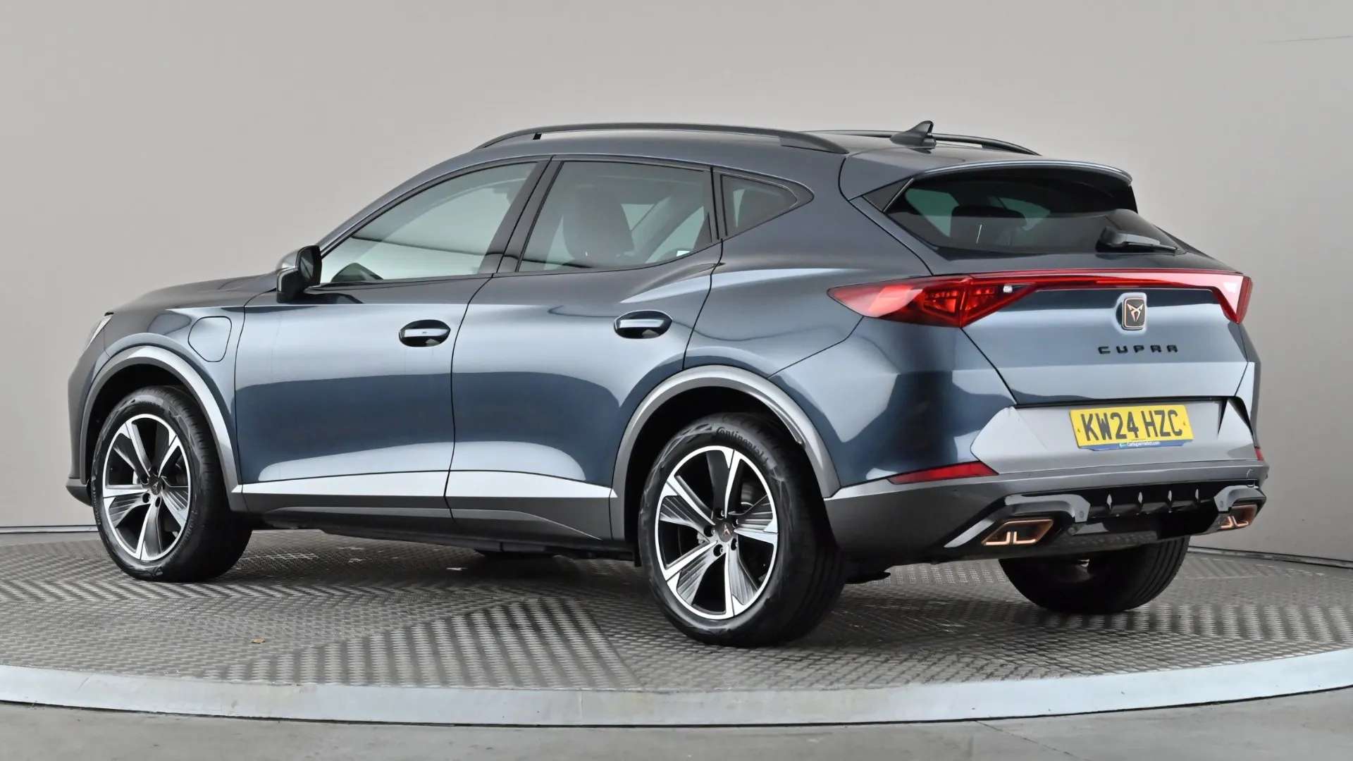 A 2024 CUPRA FORMENTOR 1.4 eHybrid 204 V1 DSG A 2024 CUPRA FORMENTOR 1.4 eHybrid 204 V1 DSG