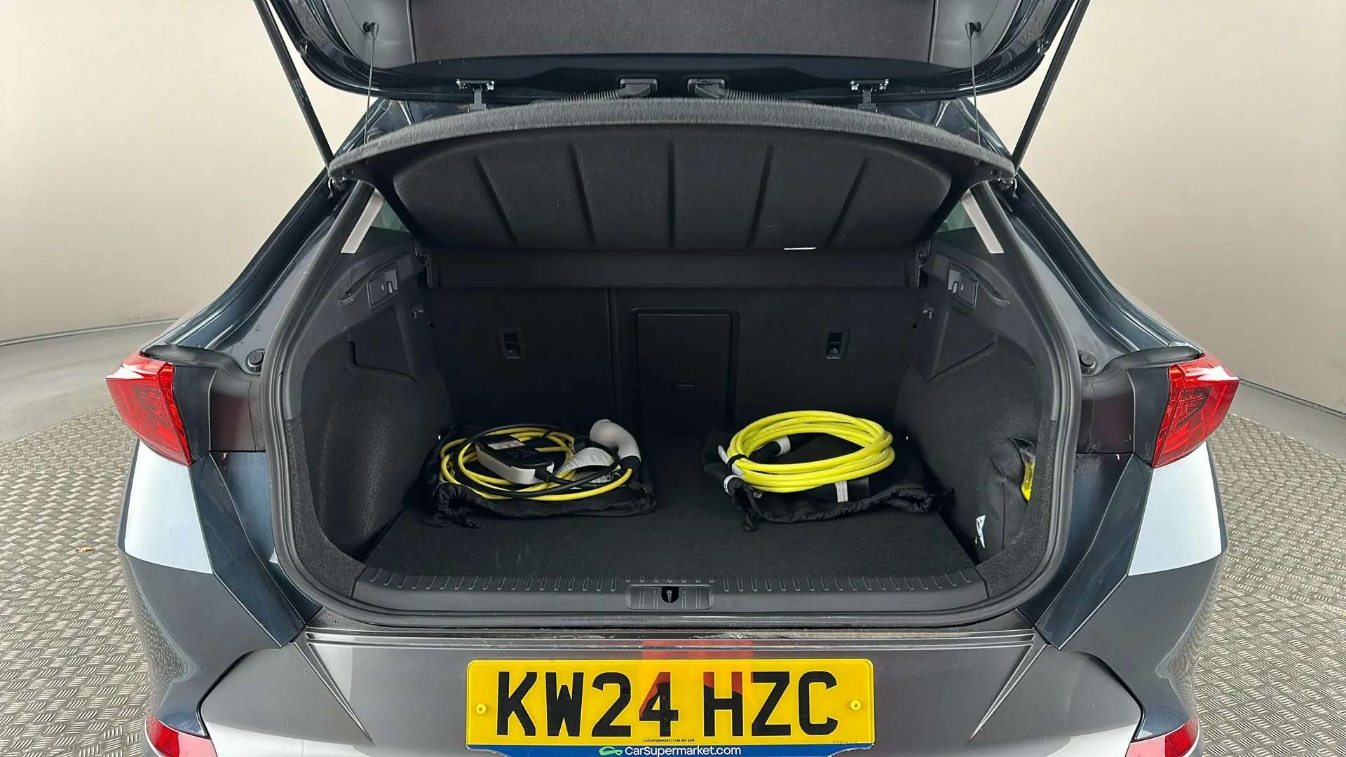 2024 CUPRA FORMENTOR 2024 CUPRA FORMENTOR