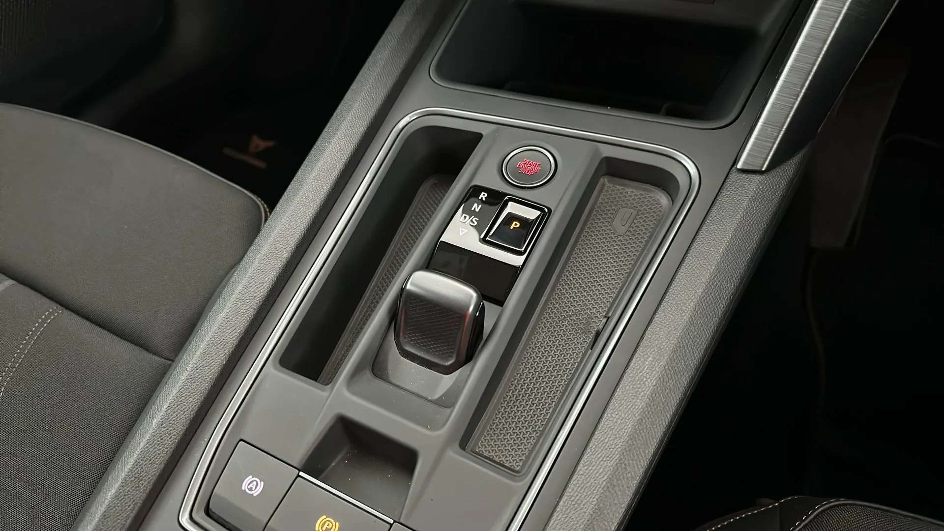 2024 CUPRA FORMENTOR 2024 CUPRA FORMENTOR