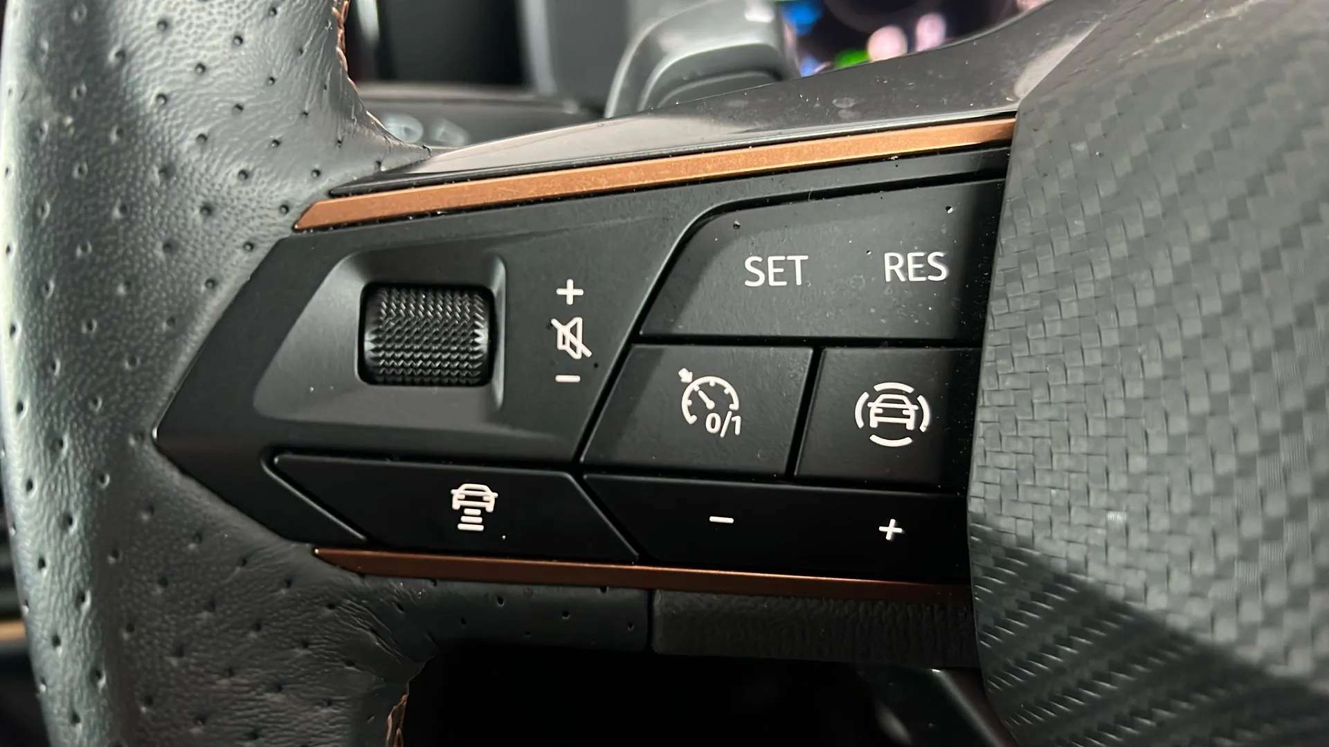 2024 CUPRA FORMENTOR 2024 CUPRA FORMENTOR