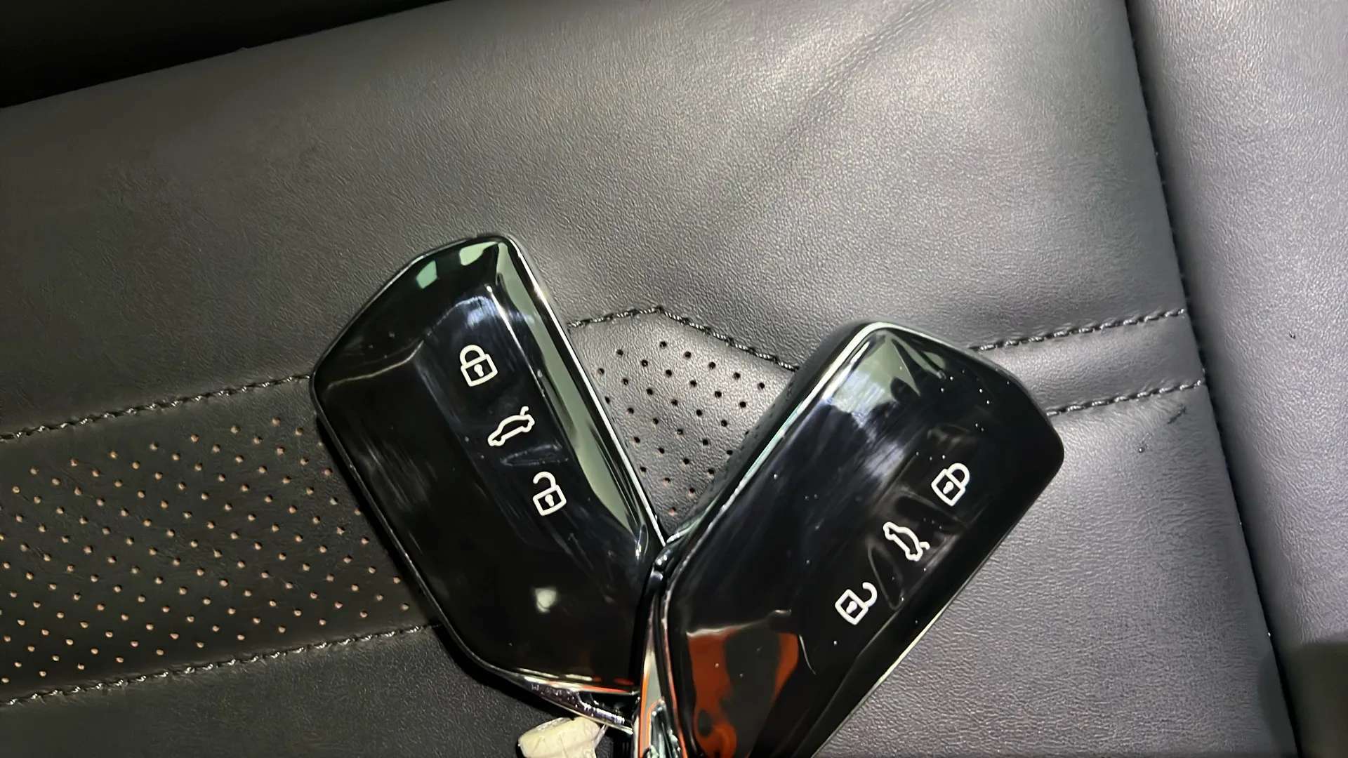 2023 CUPRA FORMENTOR 2023 CUPRA FORMENTOR