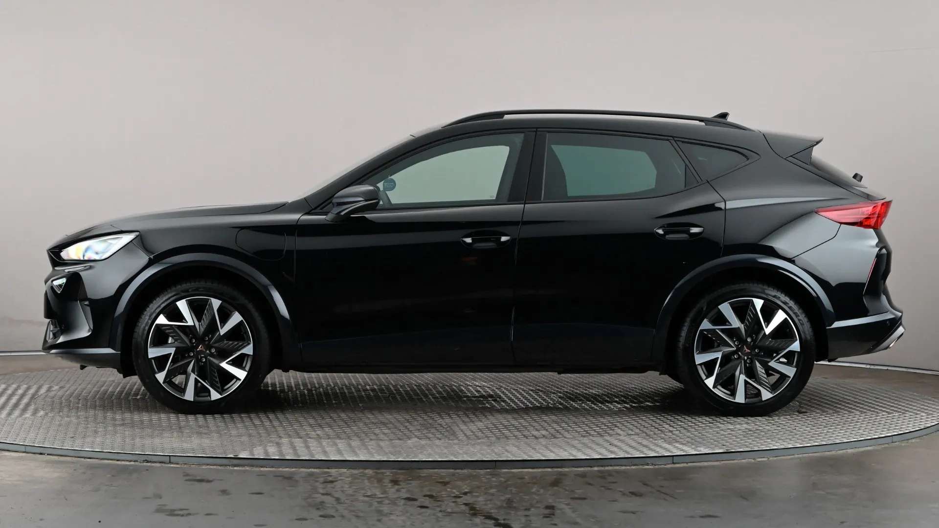 A 2025 CUPRA FORMENTOR 1.5 eHybrid 204 V2 DSG A 2025 CUPRA FORMENTOR 1.5 eHybrid 204 V2 DSG